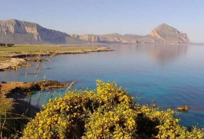 בית מלון כפרי Cala Di Ponente