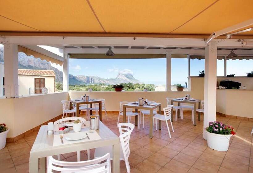 בית מלון כפרי Cala Di Ponente