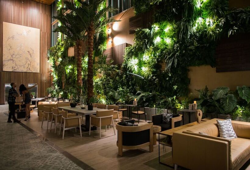 Отель Crystalbrook Bailey