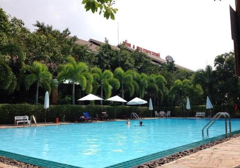 בית מלון כפרי Fairtex Residence Pattaya