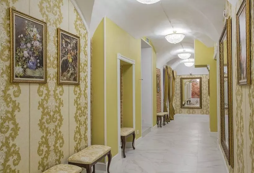 ホテル Grand Catherine Palace