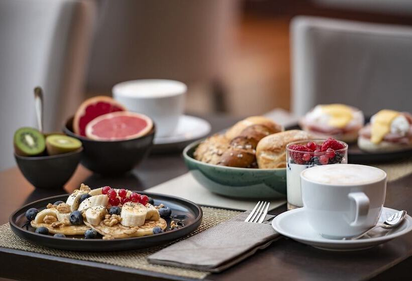 Отель Le Méridien Zhongshan