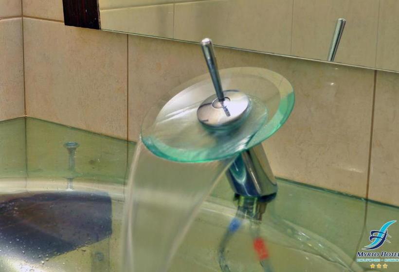 בית מלון כפרי Myrto