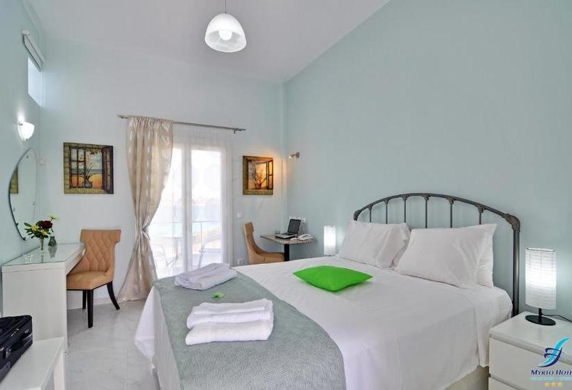 בית מלון כפרי Myrto