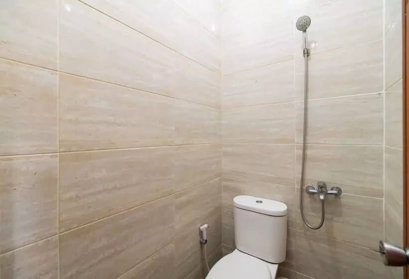 Hotelli Nyenyak Senayan Benhil