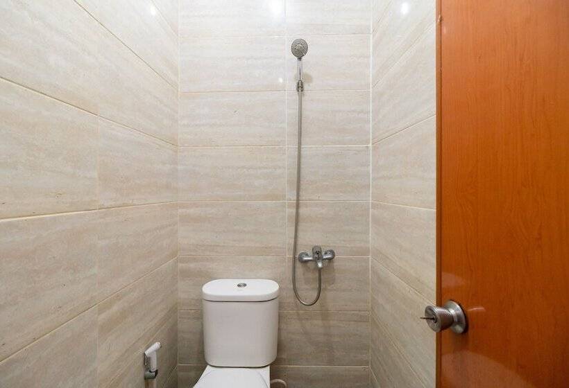 فندق Nyenyak Senayan Benhil