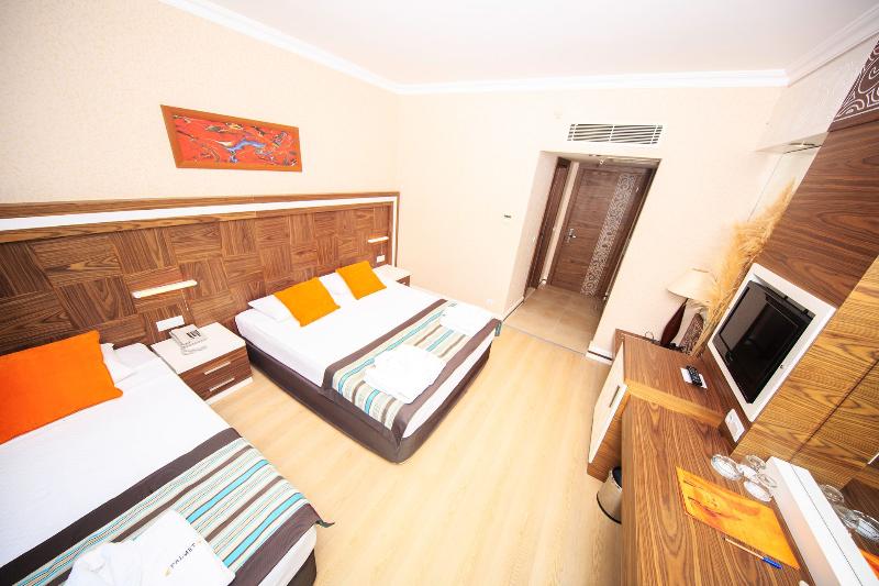 בית מלון כפרי Palmet Resort Kiris