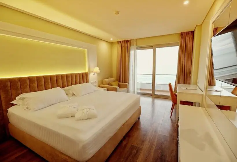 هتل Premium Beach