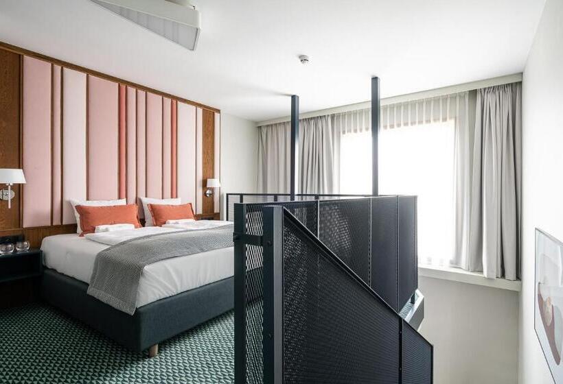 هتل Rentplanet  Apartamenty Centrum