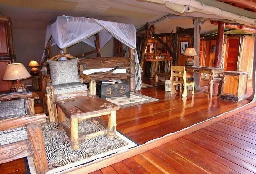 هتل Royal Mara Safari Lodge