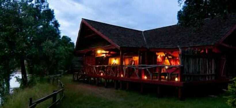 هتل Royal Mara Safari Lodge