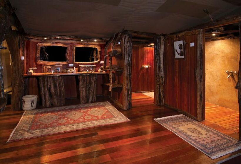 هتل Royal Mara Safari Lodge