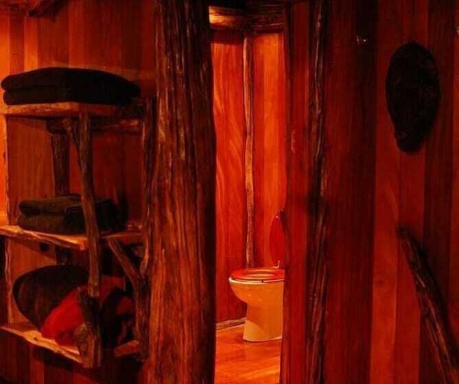 هتل Royal Mara Safari Lodge