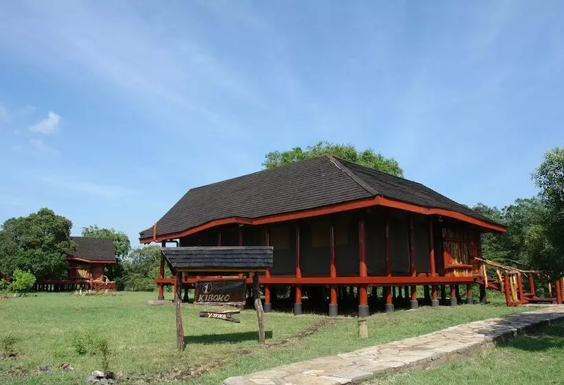 هتل Royal Mara Safari Lodge