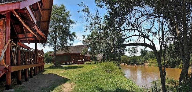 هتل Royal Mara Safari Lodge