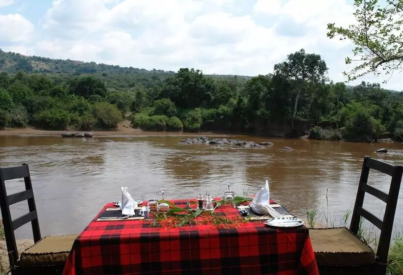 هتل Royal Mara Safari Lodge