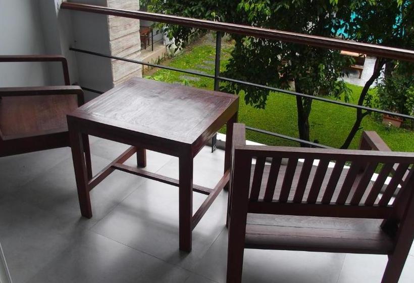 Fotos del hotel The Garden Resort:  3