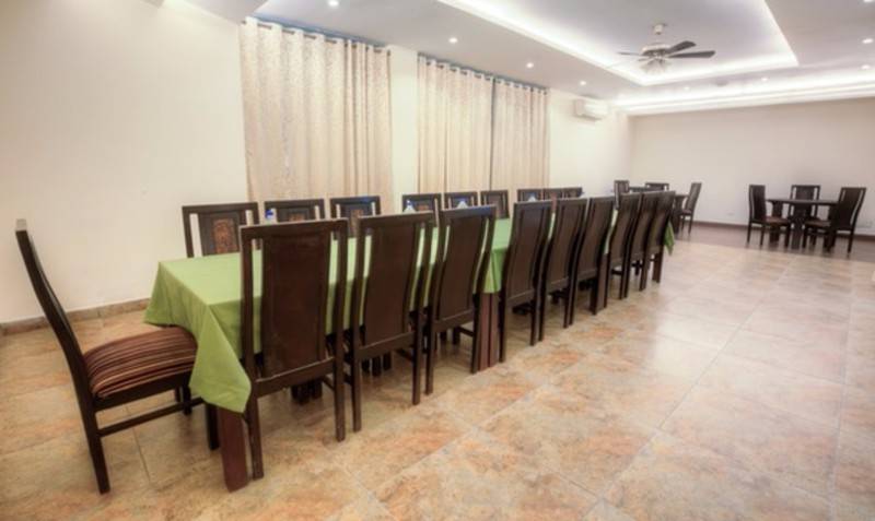 בית מלון כפרי Treebo White Castle, Gurgaon