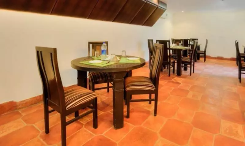 ホテル Treebo White Castle, Gurgaon