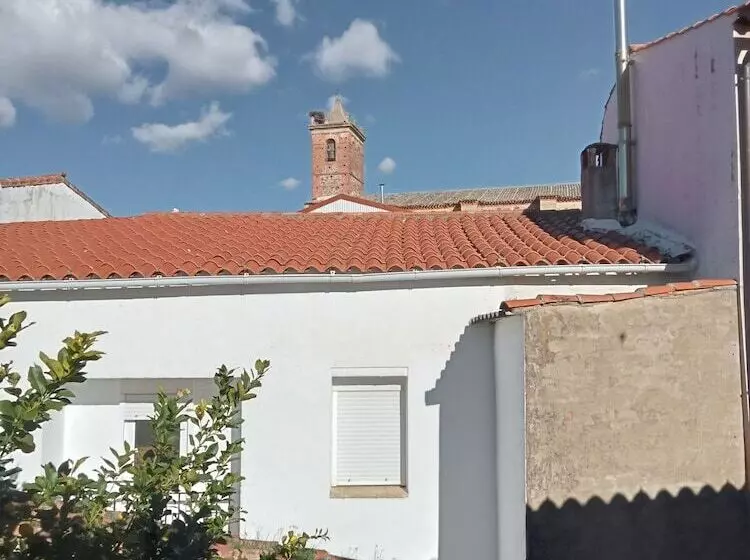 Hotelli Villa De Berzocana