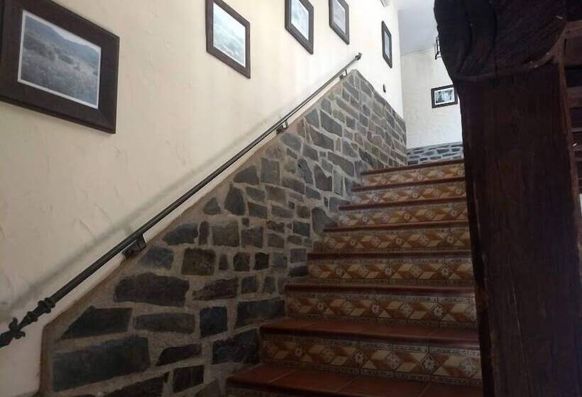 호텔 Villa De Berzocana