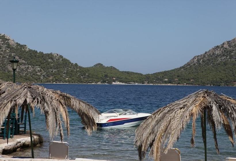 Mantas Bay Apartments