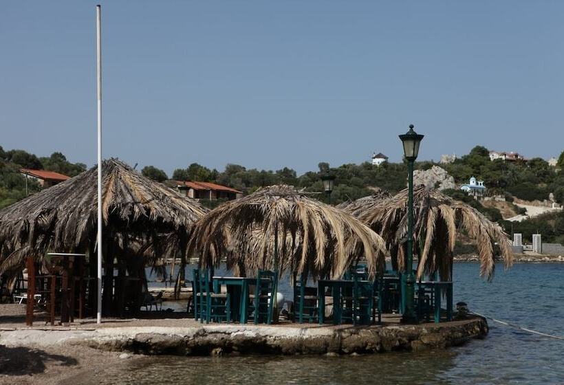 Mantas Bay Apartments