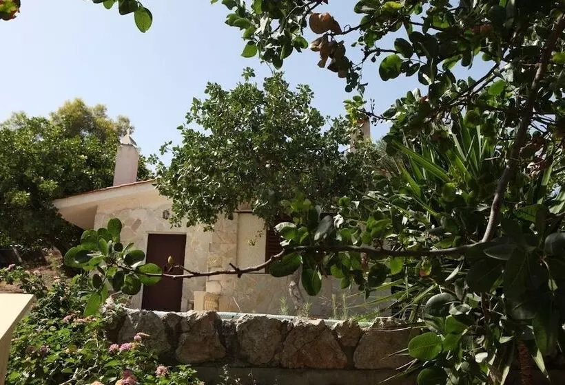 Mantas Bay Apartments