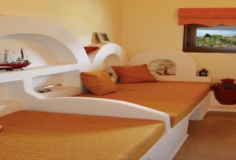 Mantas Bay Apartments