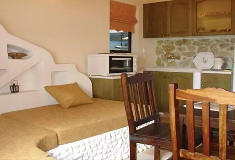 Mantas Bay Apartments