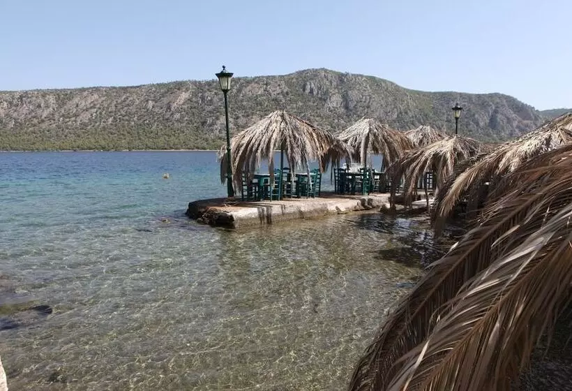 Mantas Bay Apartments