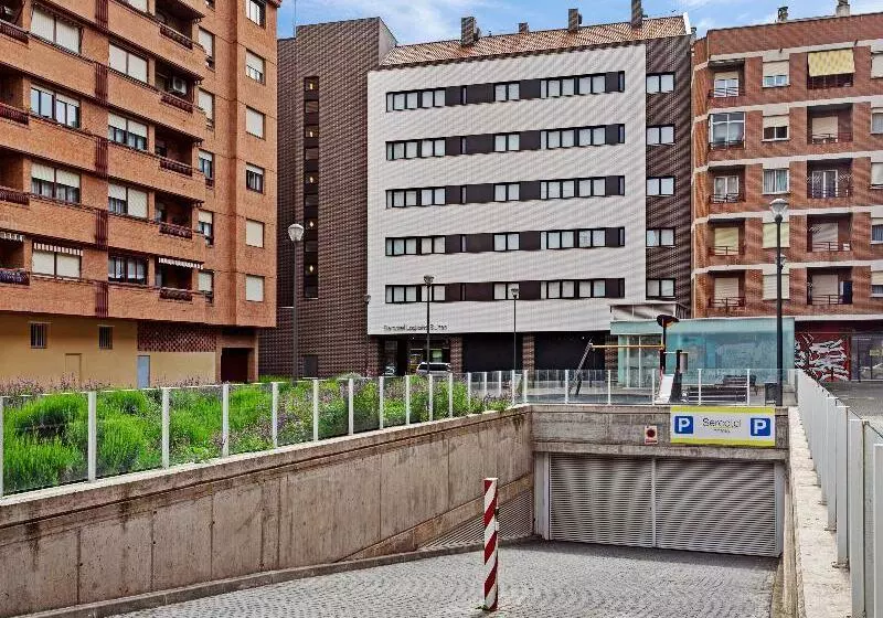 Sercotel Logroño Suites