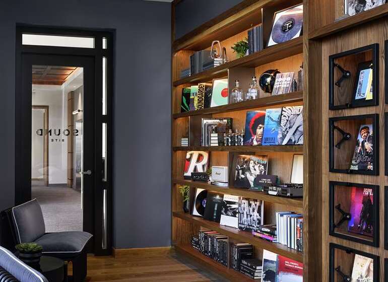 The Sound Hotel Seattle Belltown, Tapestry Collection By Hilton