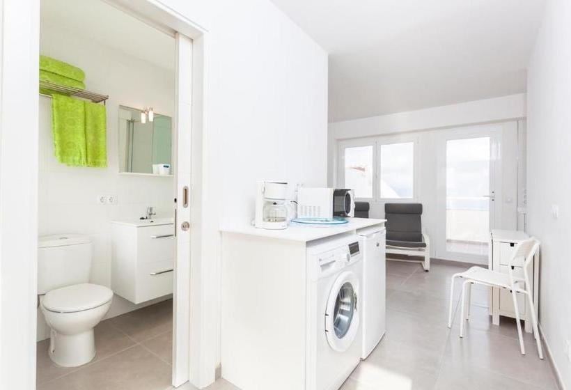 Yourhouse Monges Sea View Studio