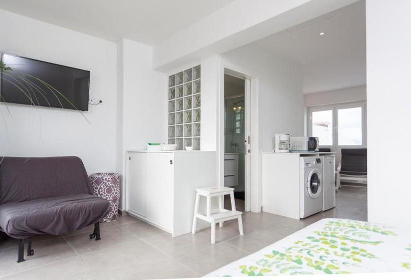 Yourhouse Monges Sea View Studio