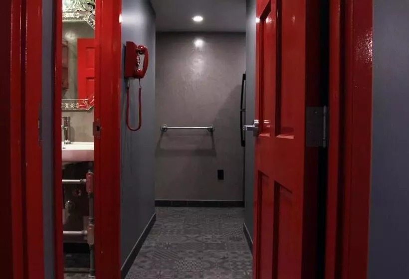 Crates At The Gaythering   Men Only   Hostel