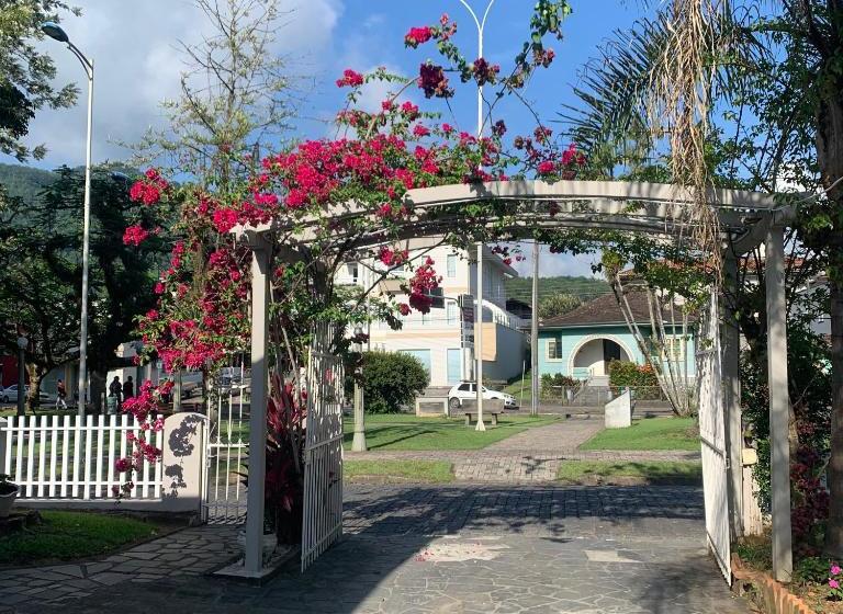 旅馆 Dein Haus Pousada