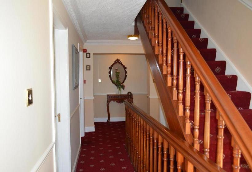 تختخواب و صبحانه Balcony House