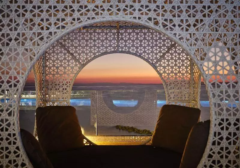 Cavo Orient Beach Hotel & Suites