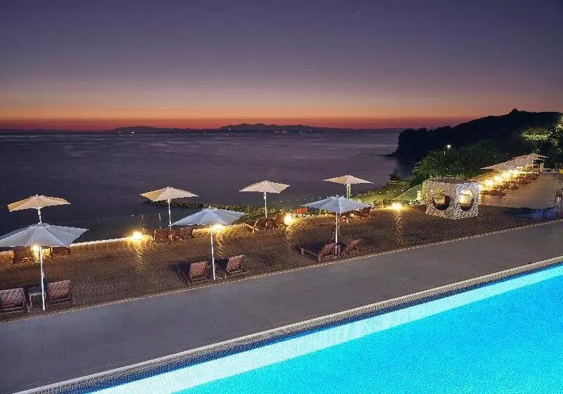 Cavo Orient Beach Hotel & Suites