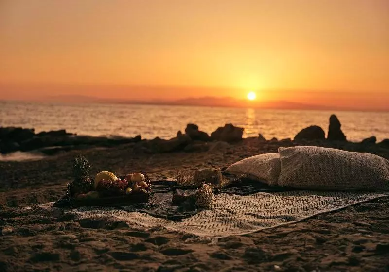Cavo Orient Beach Hotel & Suites