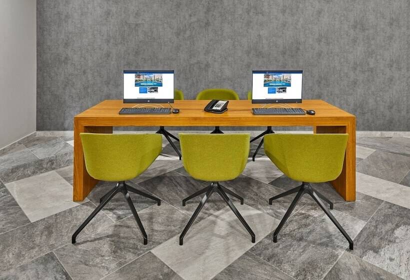 فندق City Express Plus By Marriott Tampico