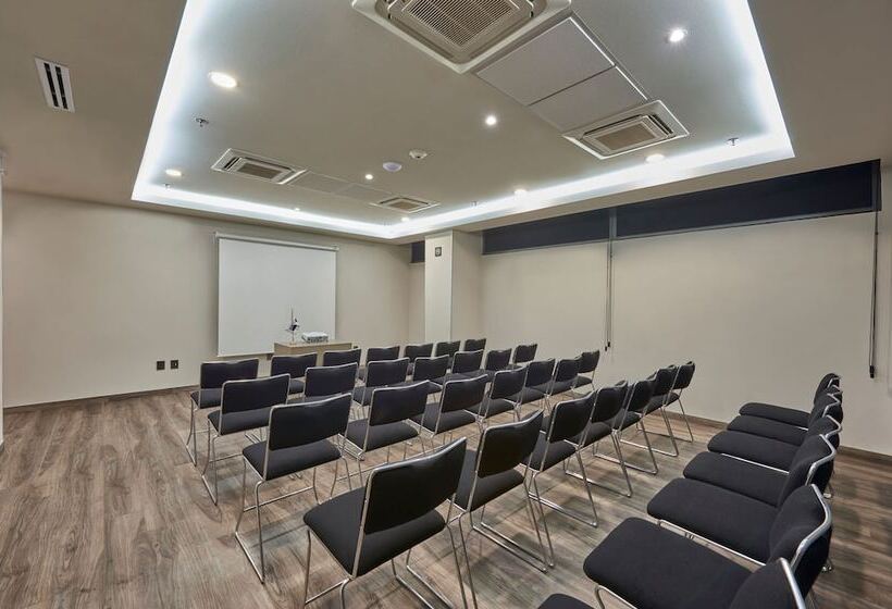 فندق City Express Plus By Marriott Tampico