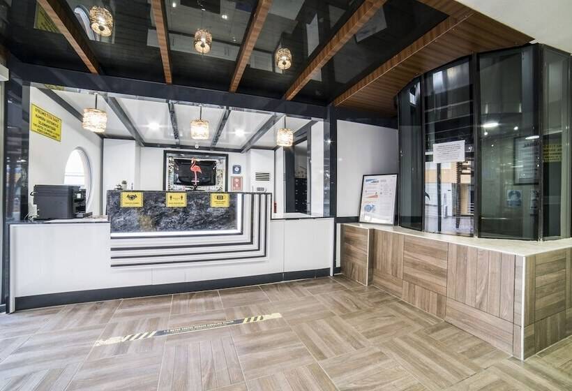 هتل Flamingo Residence