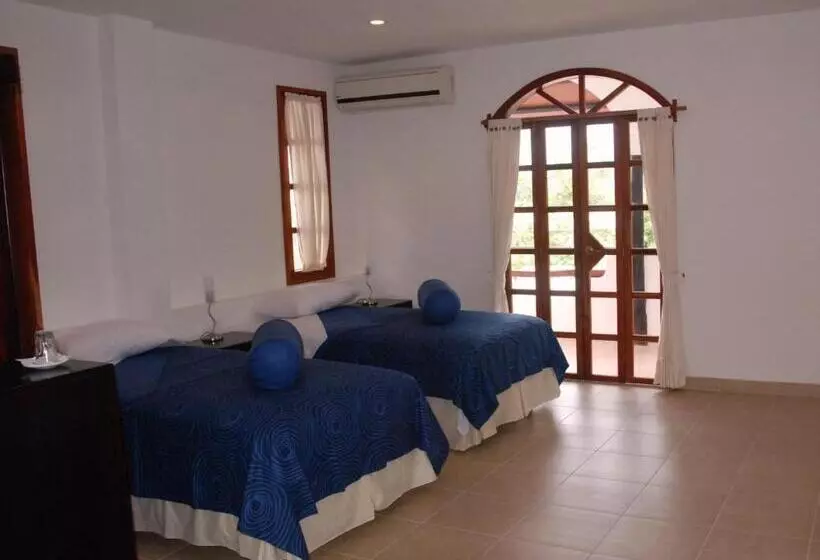 Hotelli Galapagos Suites B&b