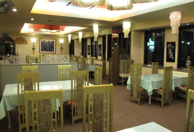 בית מלון כפרי Platon Annex Green Plaza