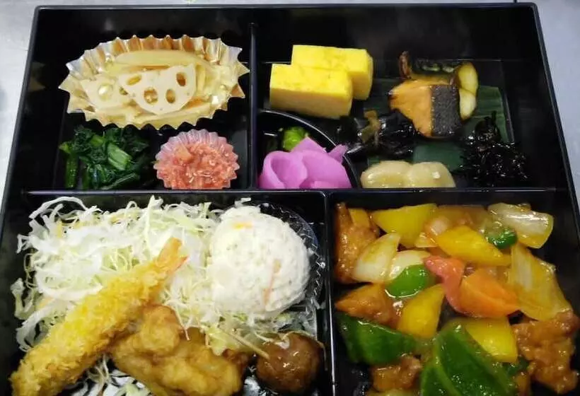 Hotelli Platon Annex Green Plaza