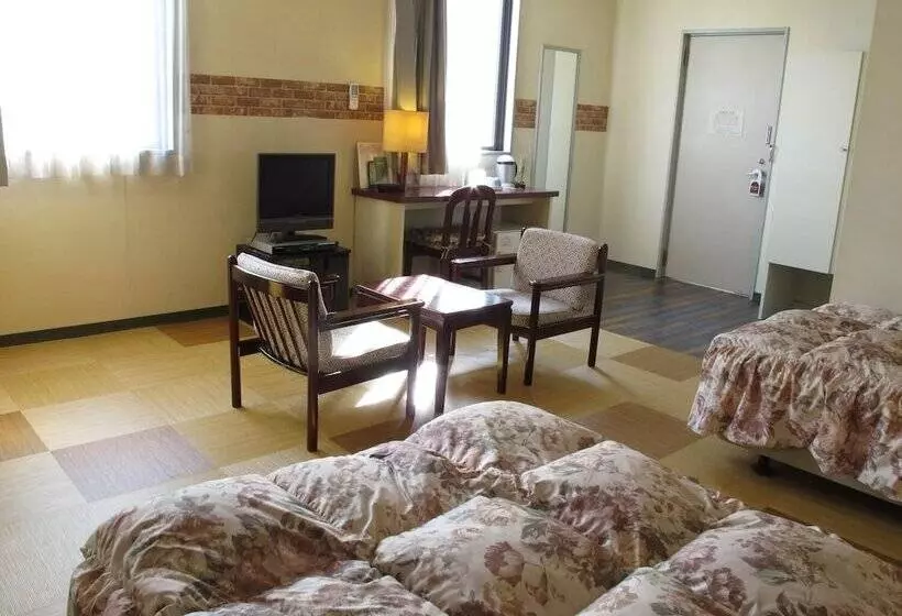 Hotelli Platon Annex Green Plaza