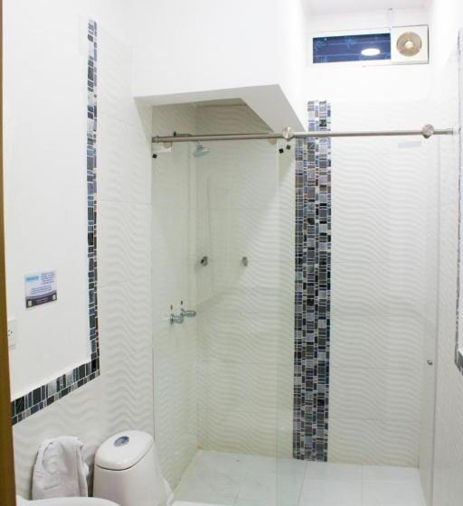 هتل Chipichape Inn