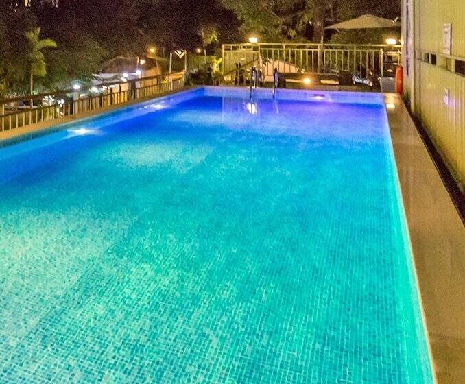 هتل Sky View Bed & Breakfast